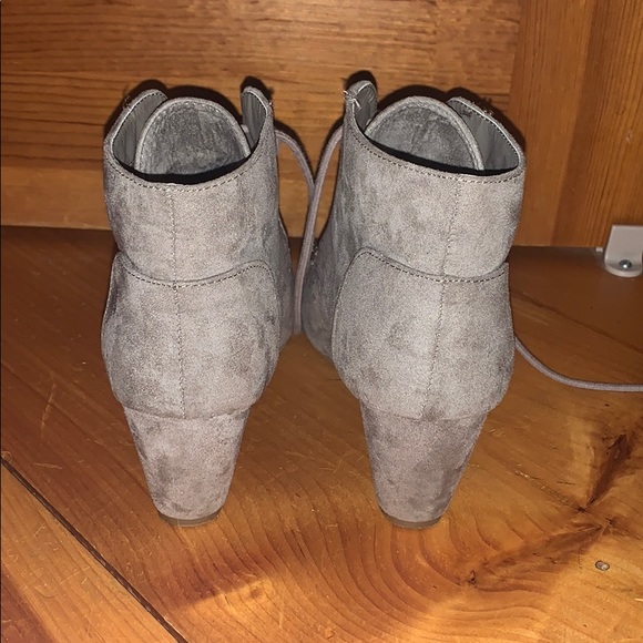 Charlotte Russe gray wedges! - Picture 3 of 4